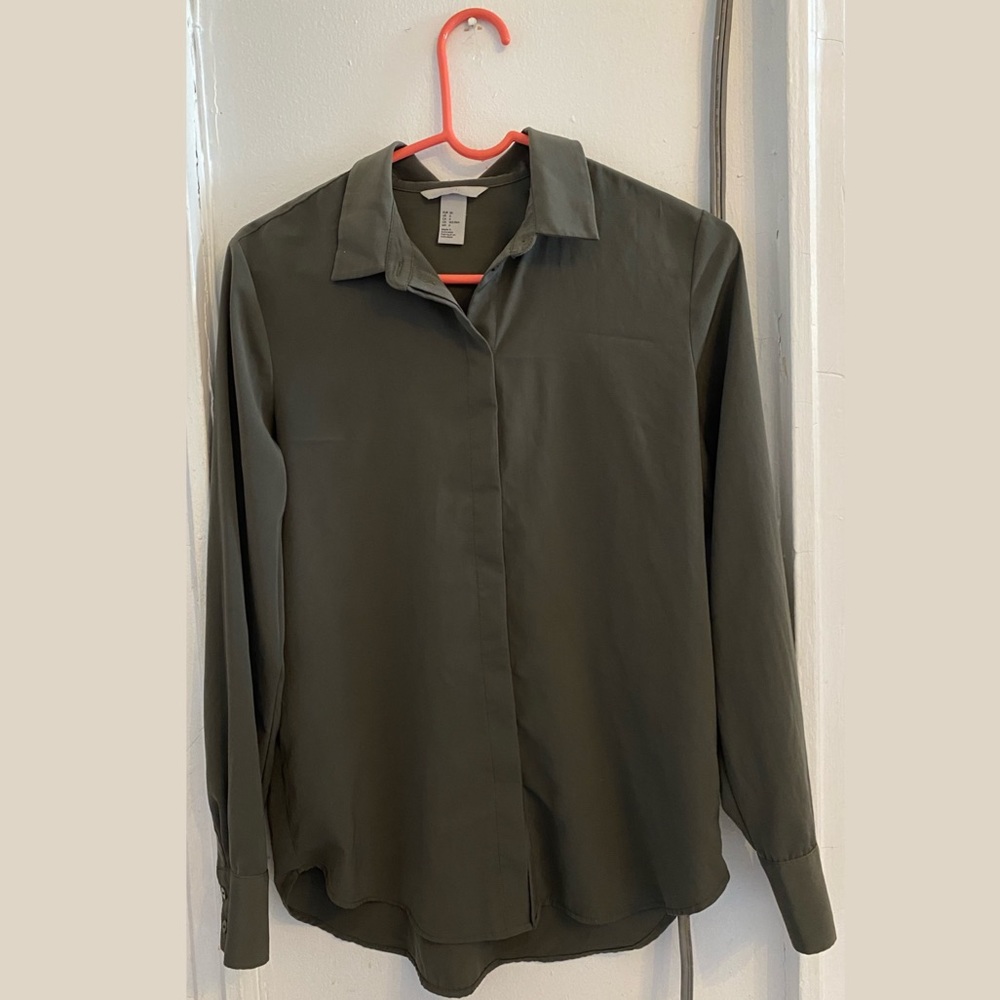 H&M Classic Green Button Down Shirt